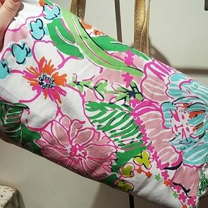 Lilly Pulitzer Bags - Lilly Pulitzer Large Tote Lilly Pulitzer Bags - Lilly Pulitzer Large Tote